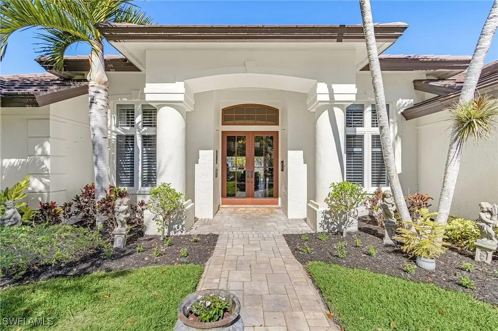 2025 Mission Drive Naples FL 34109