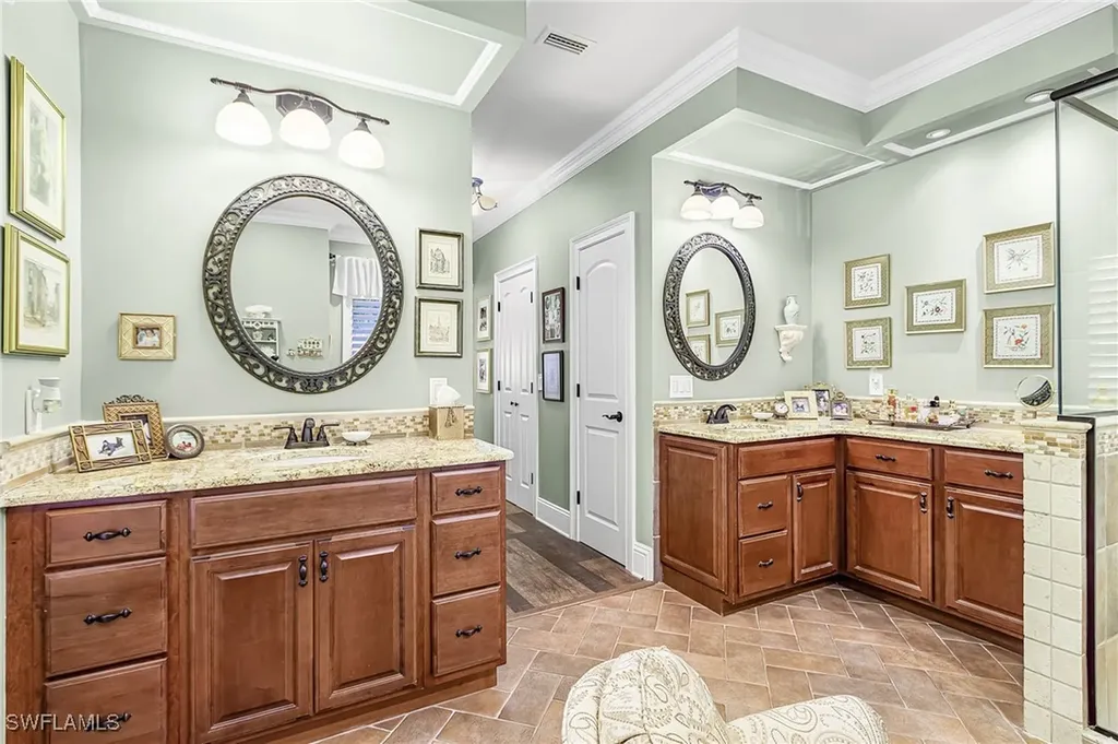 2025 Mission Drive Naples FL 34109