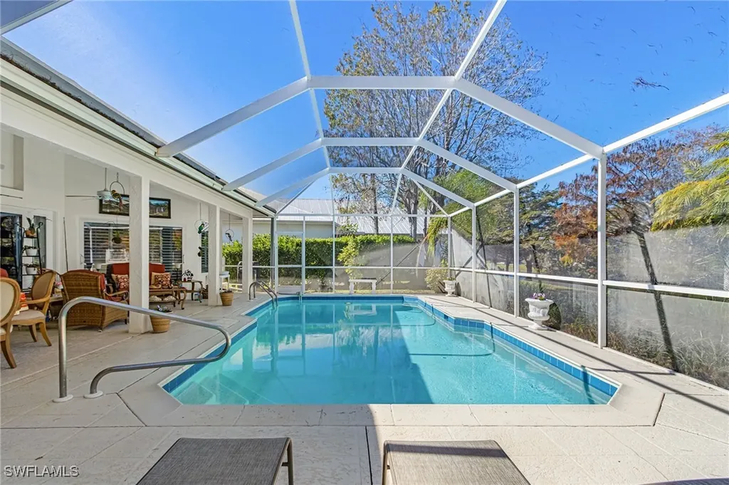 2025 Mission Drive Naples FL 34109