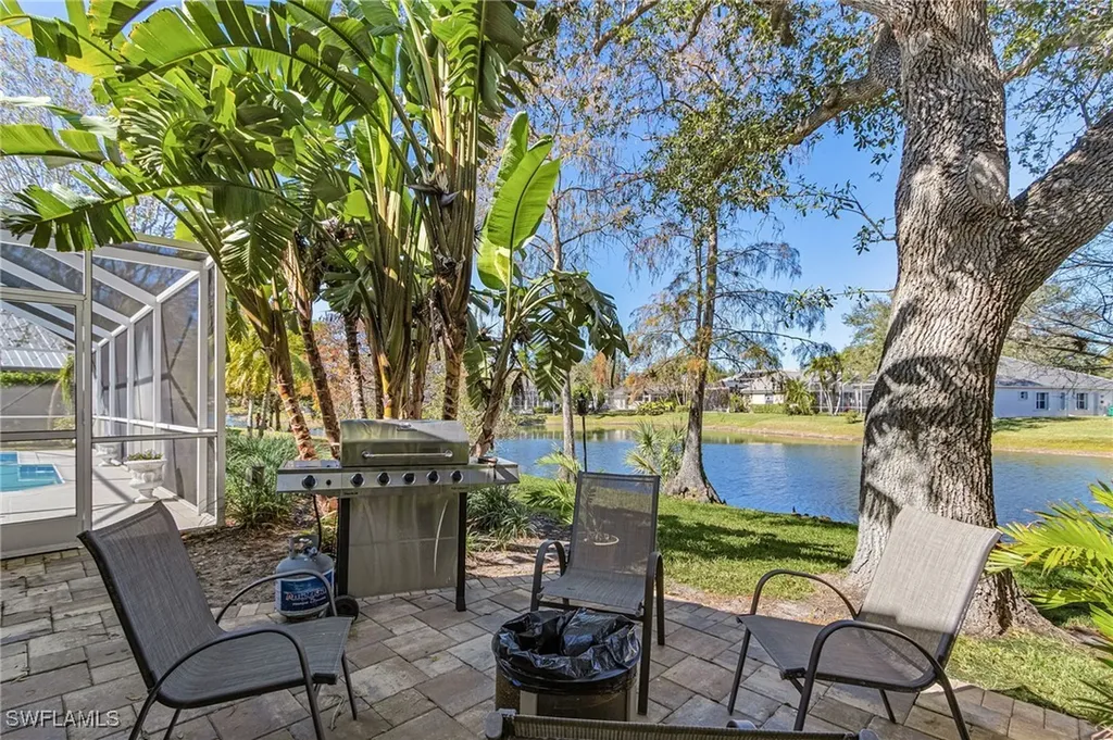 2025 Mission Drive Naples FL 34109