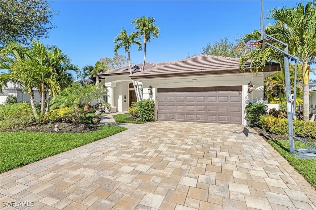 2025 Mission Drive Naples FL 34109