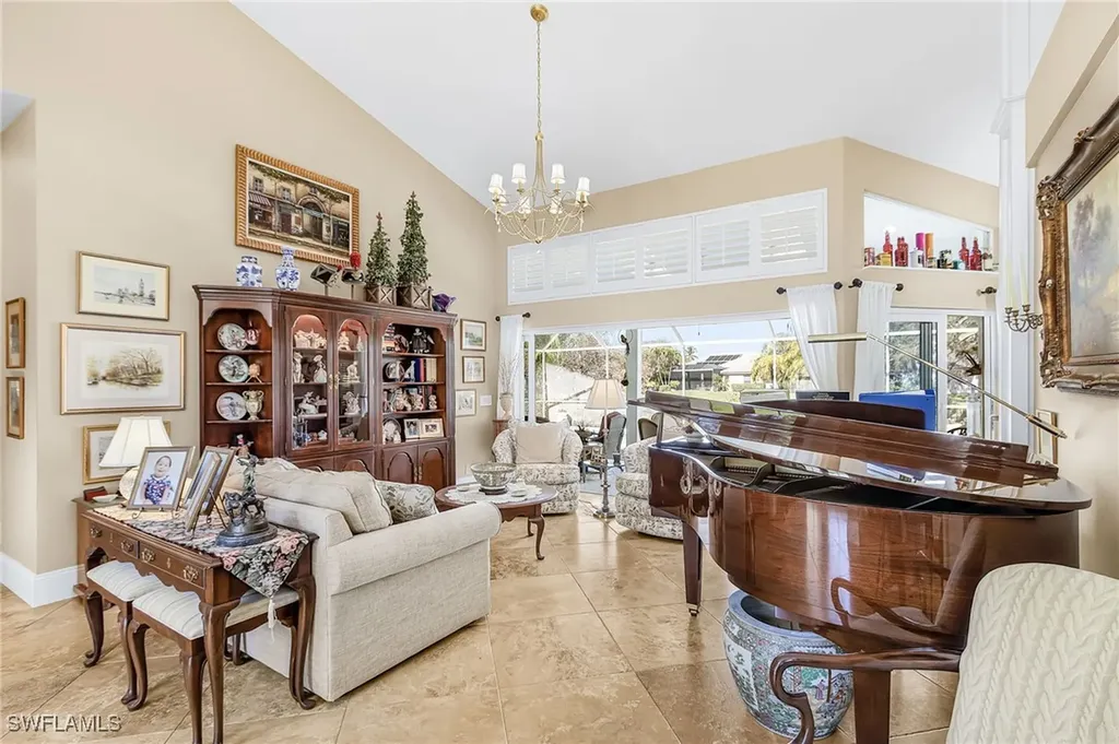 2025 Mission Drive Naples FL 34109