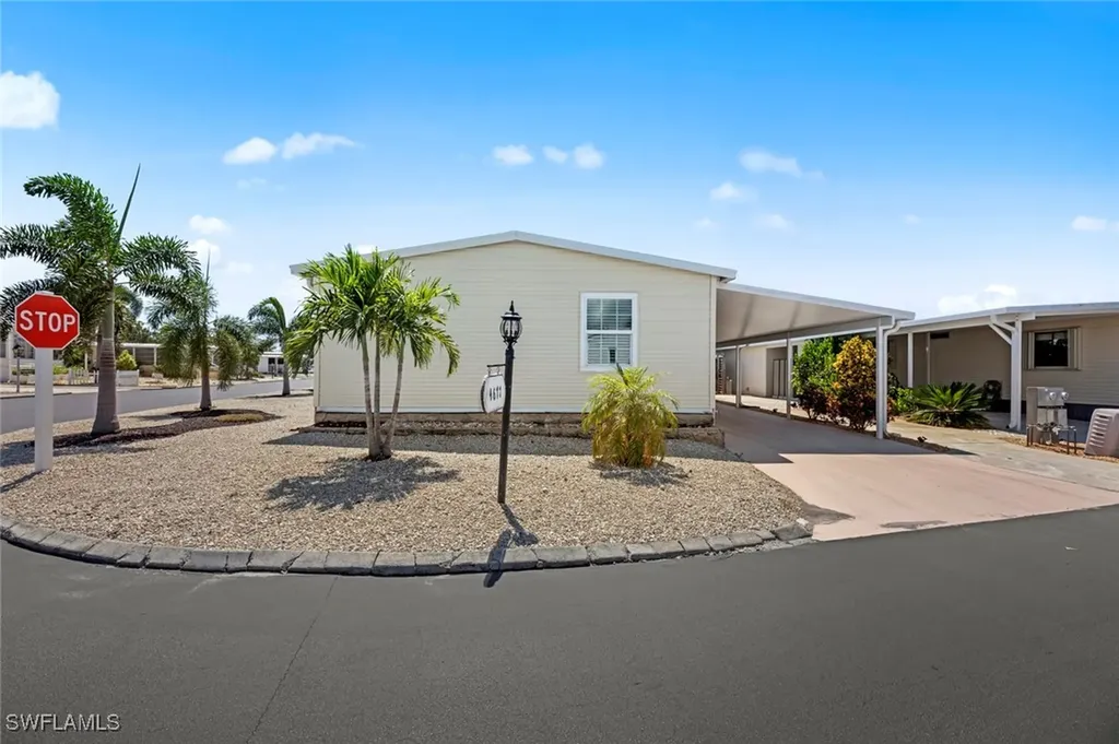 4677 Kahlua Lane Bonita Springs FL 34134