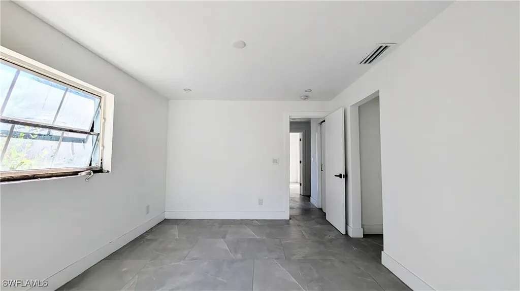 5279 Stratford Court Cape Coral FL 33904