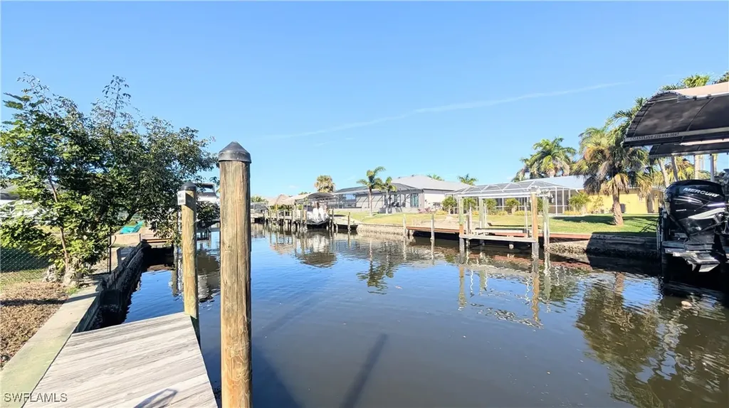 5279 Stratford Court Cape Coral FL 33904