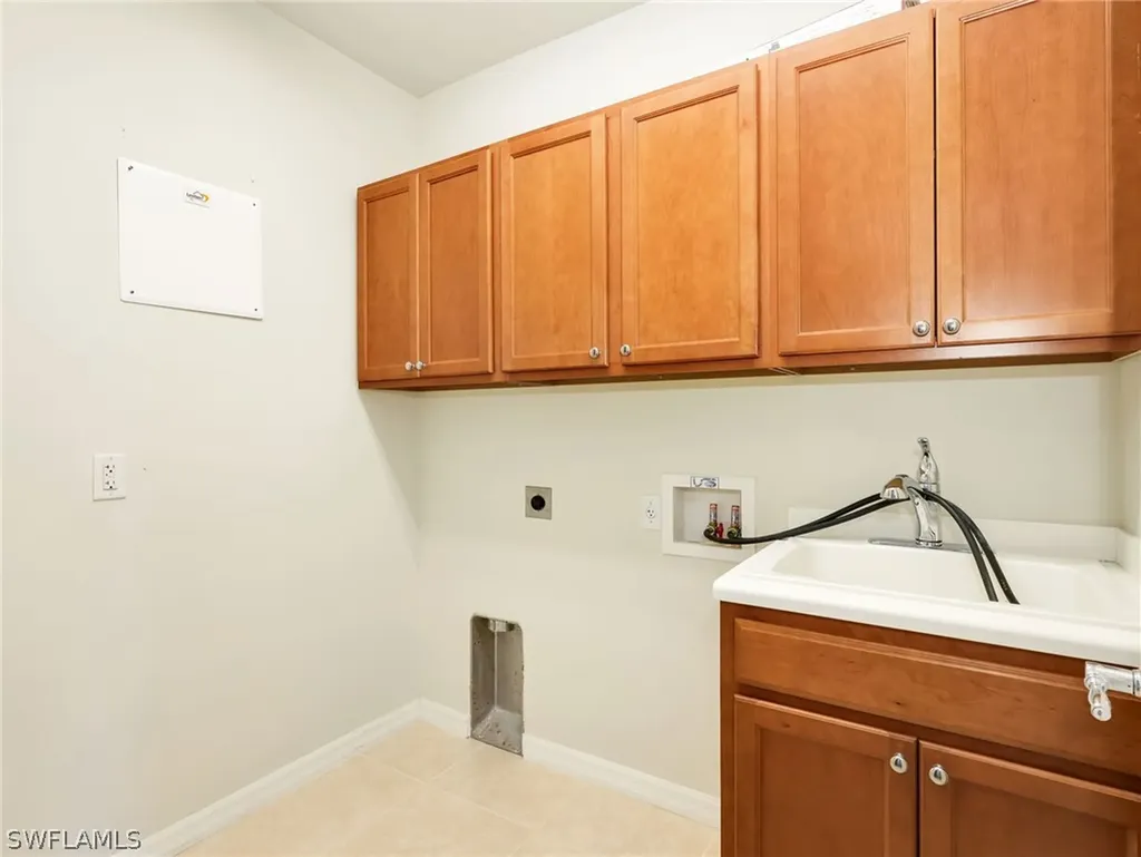 8192 Josefa Way Naples FL 34114