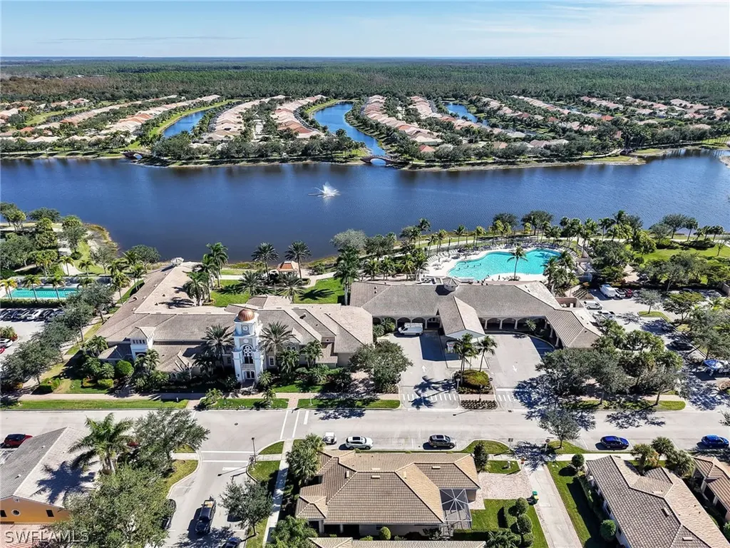 8192 Josefa Way Naples FL 34114