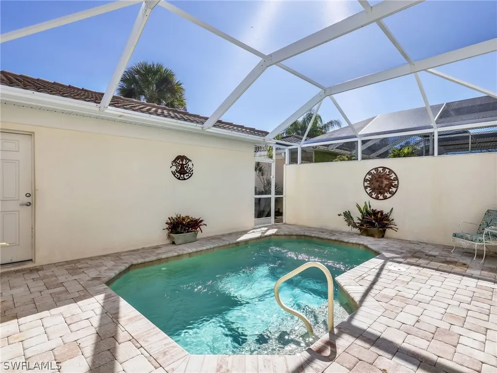 8192 Josefa Way Naples FL 34114