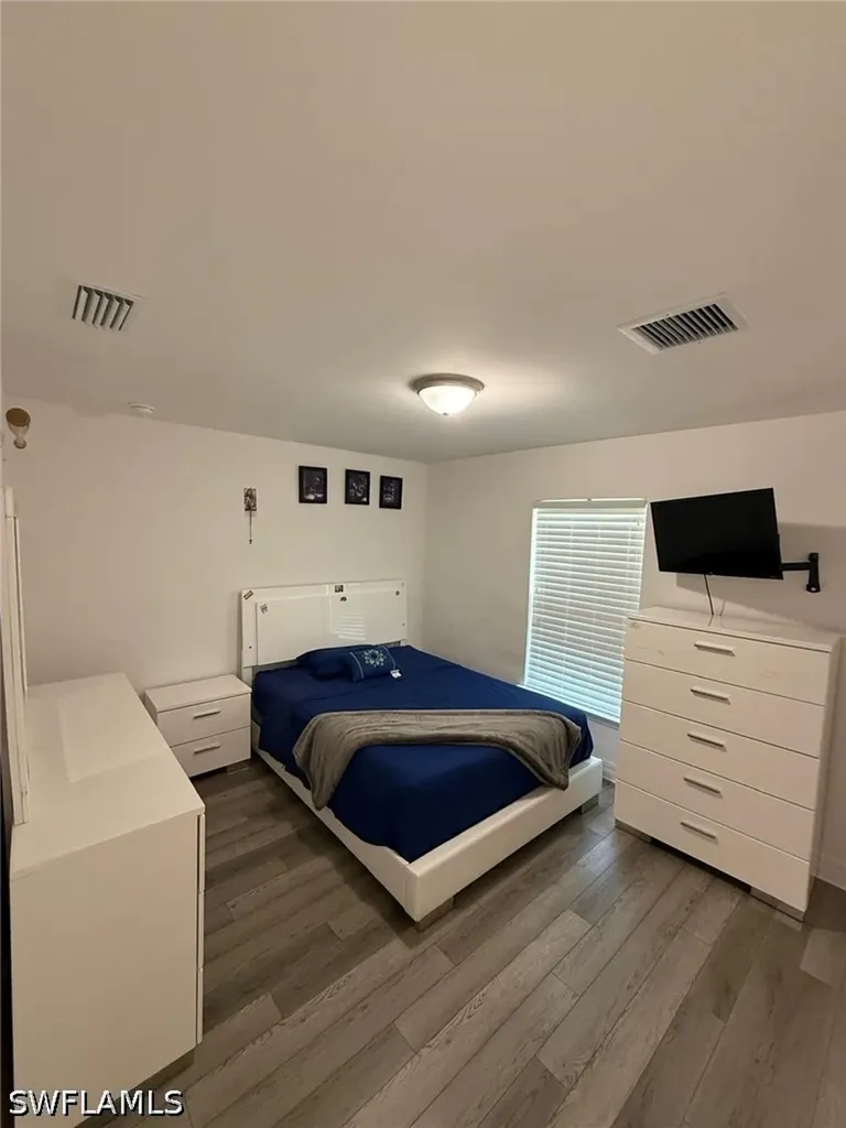 2524 NE 5th Avenue Cape Coral FL 33909