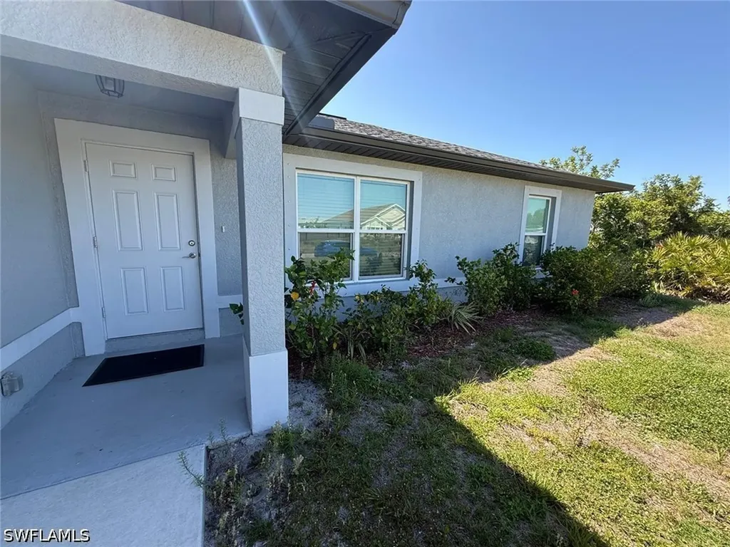 2524 NE 5th Avenue Cape Coral FL 33909
