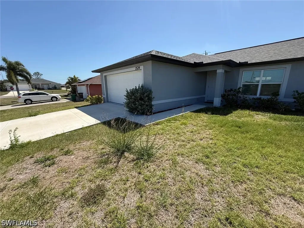 2524 NE 5th Avenue Cape Coral FL 33909