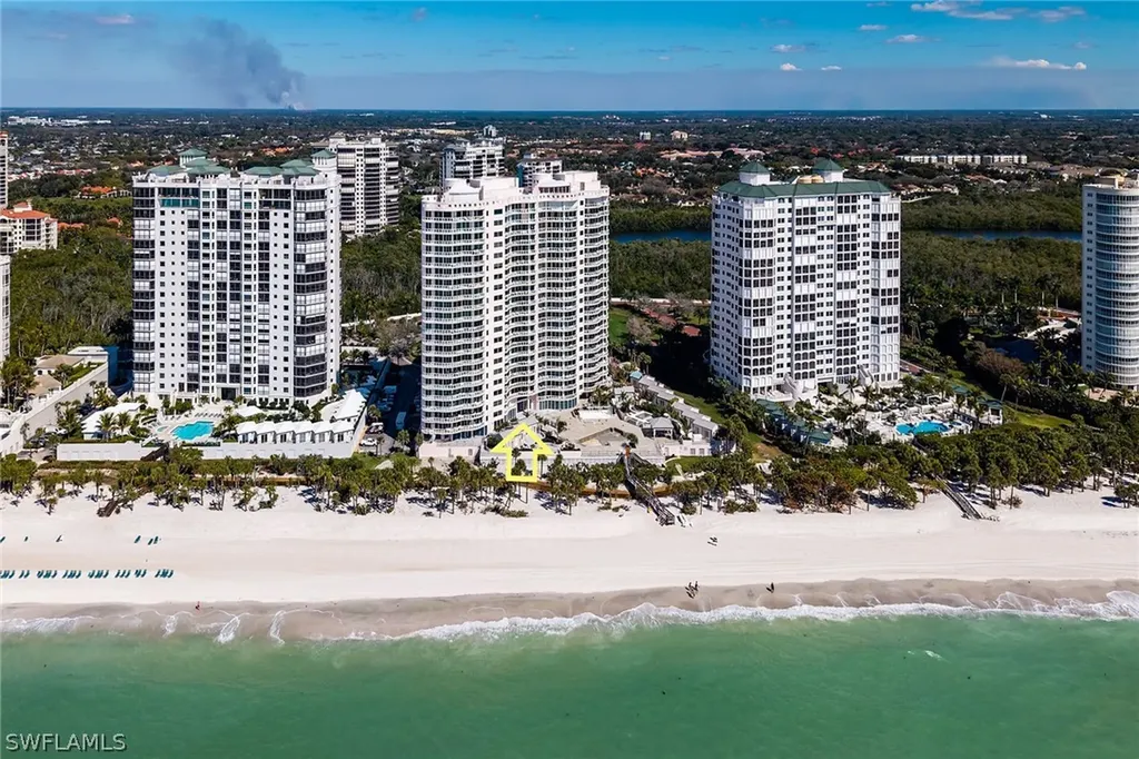 8231 Bay Colony Drive Naples FL 34108