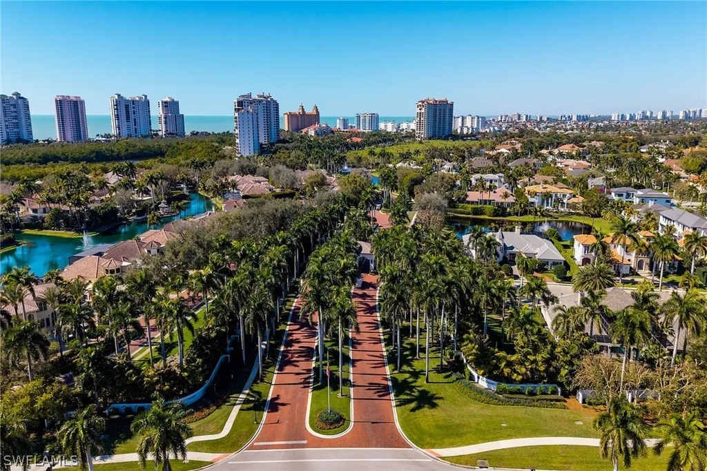 8231 Bay Colony Drive Naples FL 34108