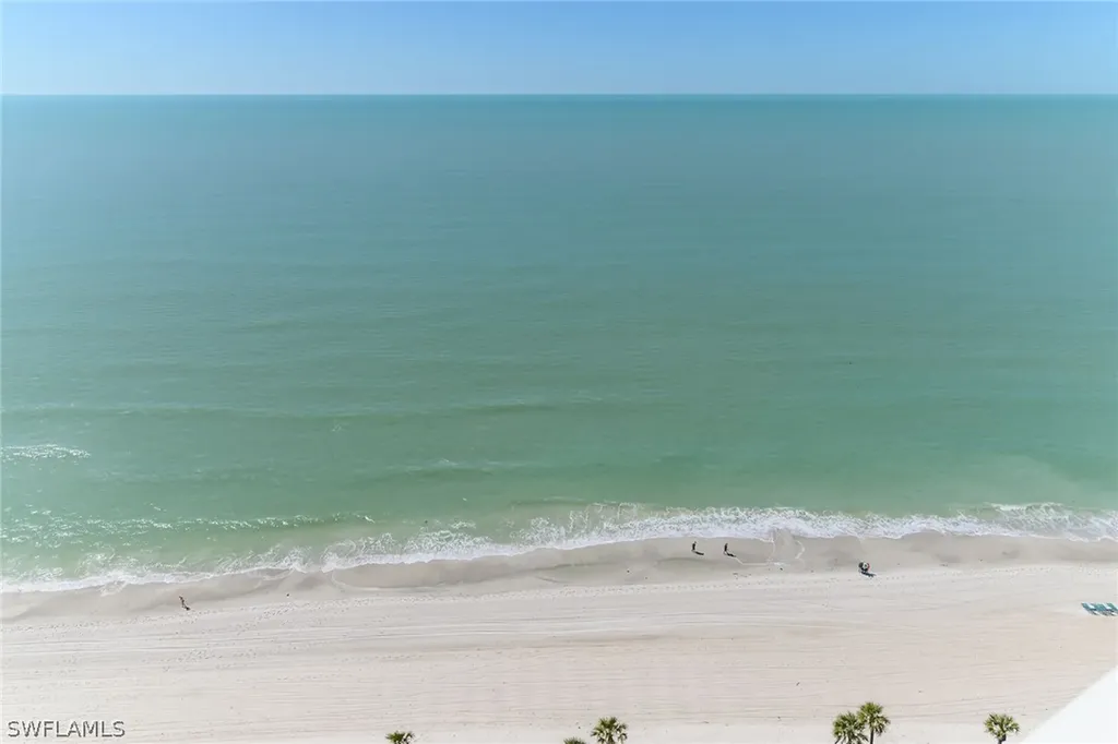 8231 Bay Colony Drive Naples FL 34108