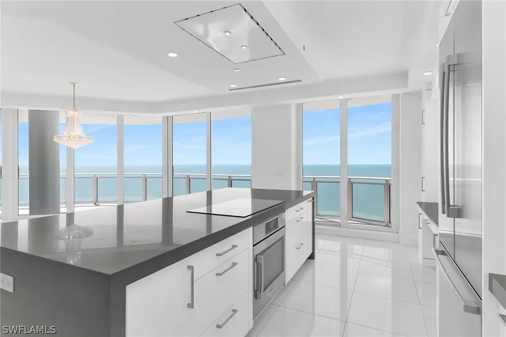 8231 Bay Colony Drive Naples FL 34108