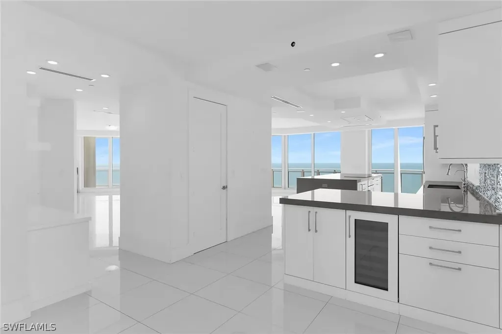 8231 Bay Colony Drive Naples FL 34108