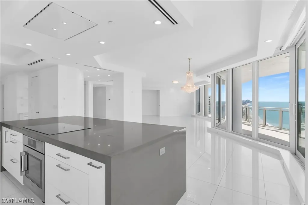 8231 Bay Colony Drive Naples FL 34108