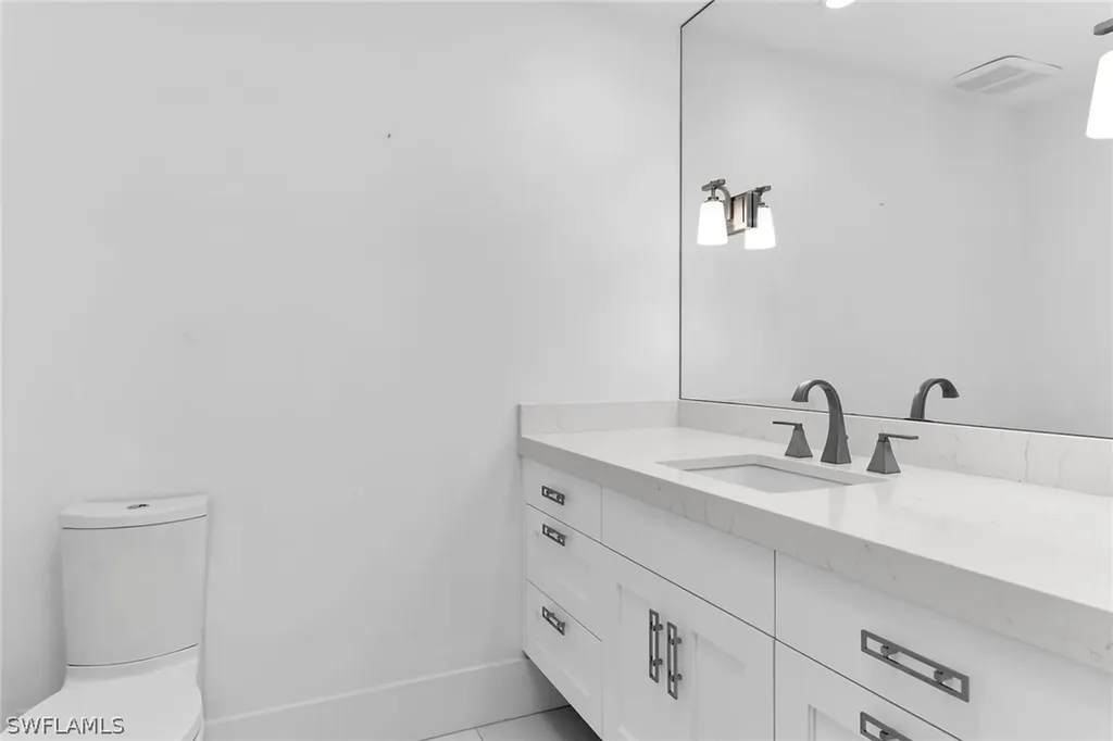 8231 Bay Colony Drive Naples FL 34108