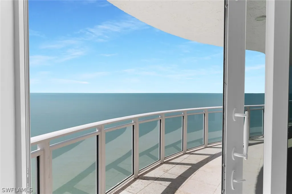 8231 Bay Colony Drive Naples FL 34108