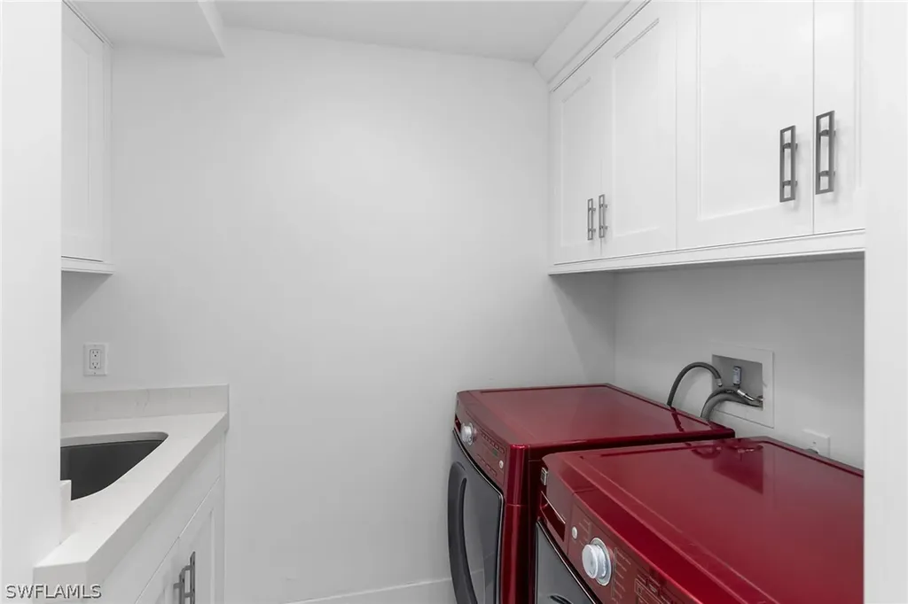 8231 Bay Colony Drive Naples FL 34108