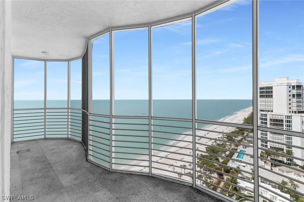 8231 Bay Colony Drive Naples FL 34108