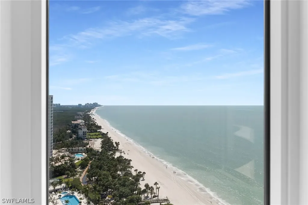 8231 Bay Colony Drive Naples FL 34108