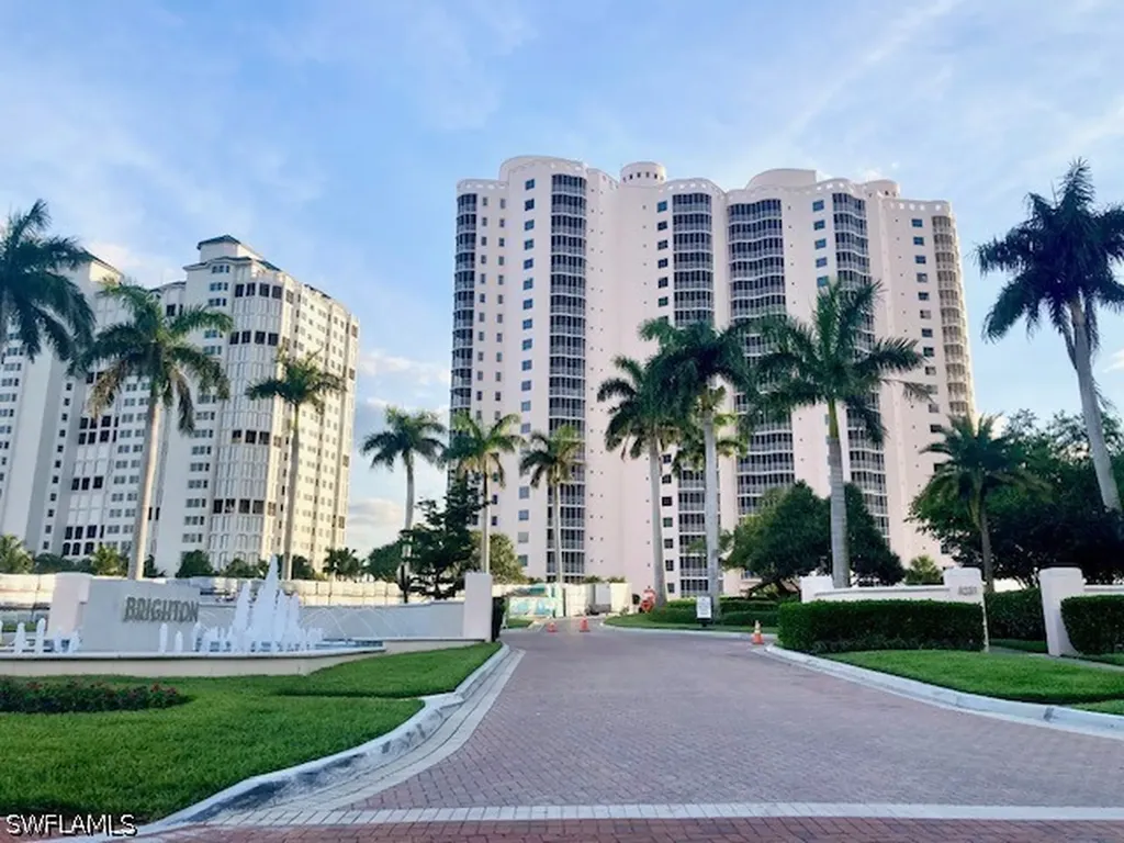 8231 Bay Colony Drive Naples FL 34108