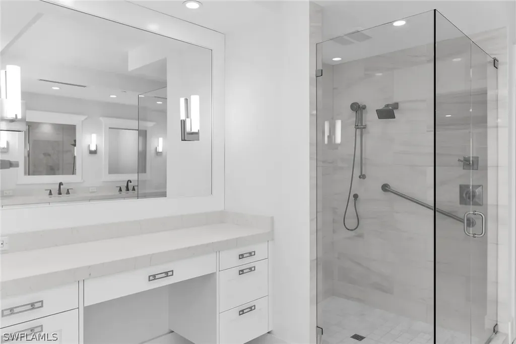 8231 Bay Colony Drive Naples FL 34108