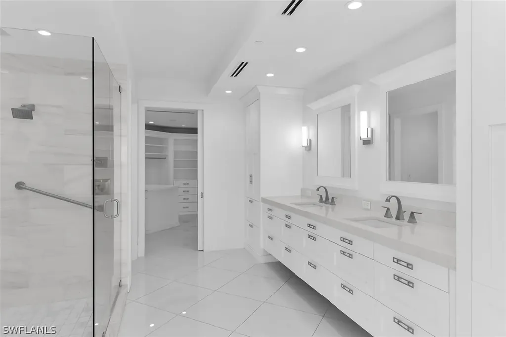 8231 Bay Colony Drive Naples FL 34108