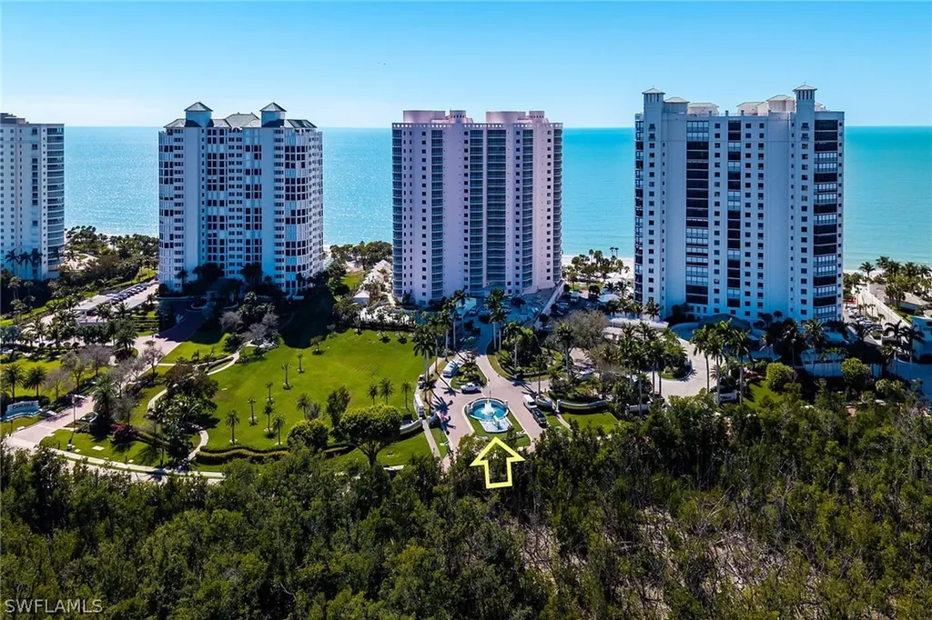 8231 Bay Colony Drive Naples FL 34108