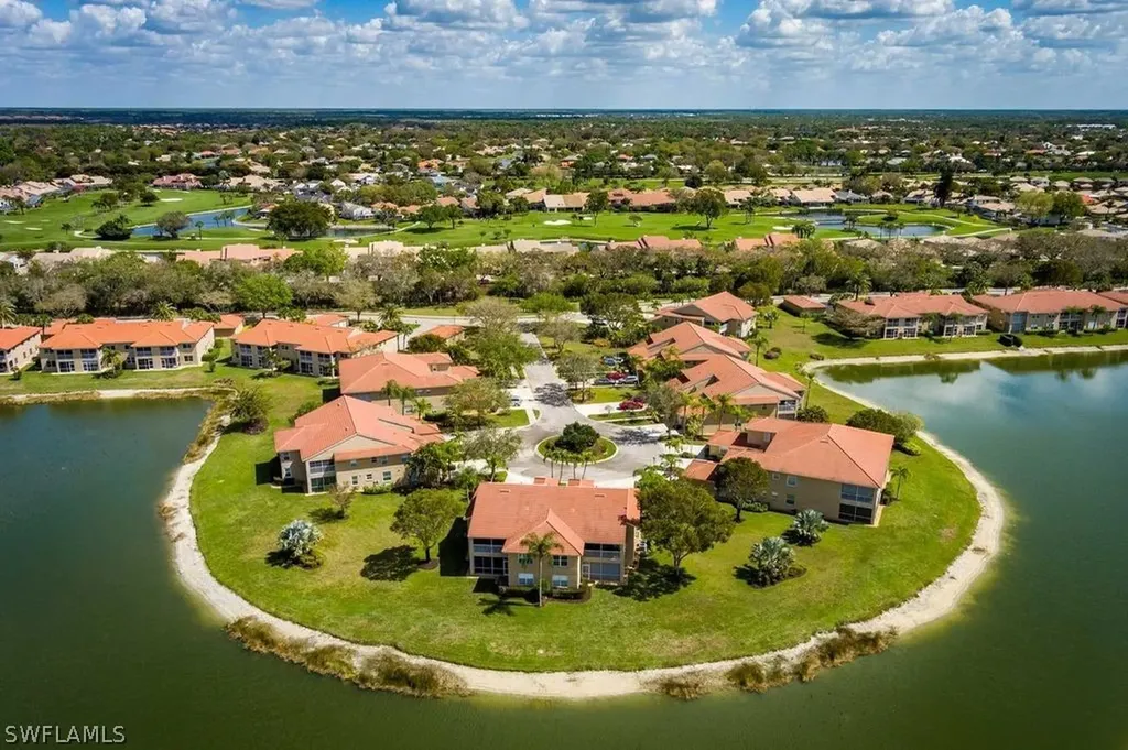 2650 Creek Lane Naples FL 34119