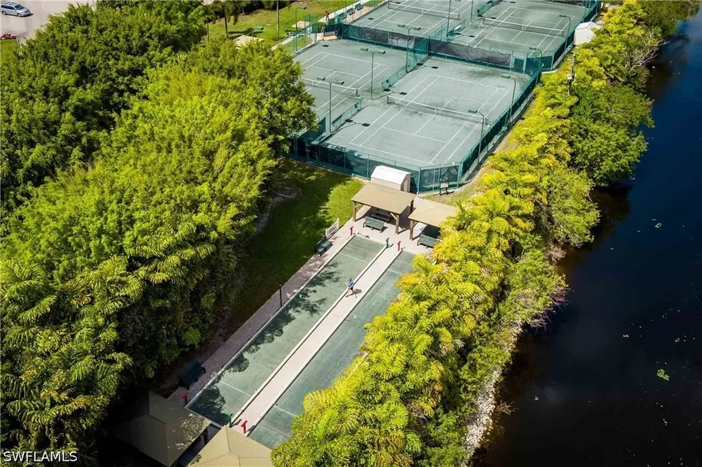 2650 Creek Lane Naples FL 34119