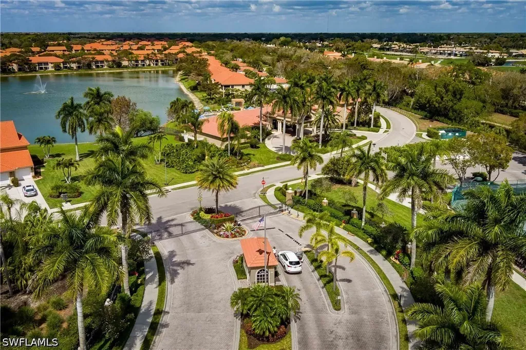 2650 Creek Lane Naples FL 34119