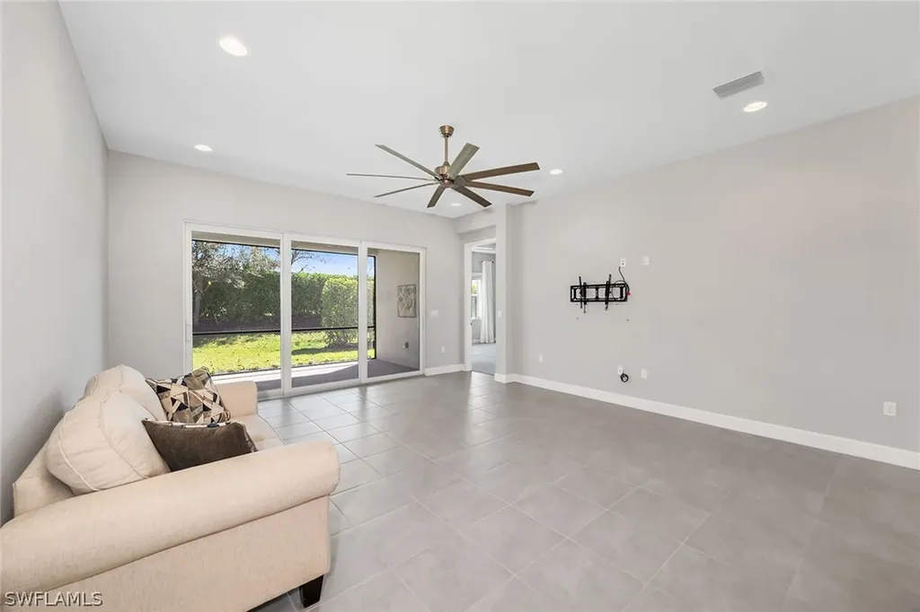 28616 Lobos Circle Bonita Springs FL 34135