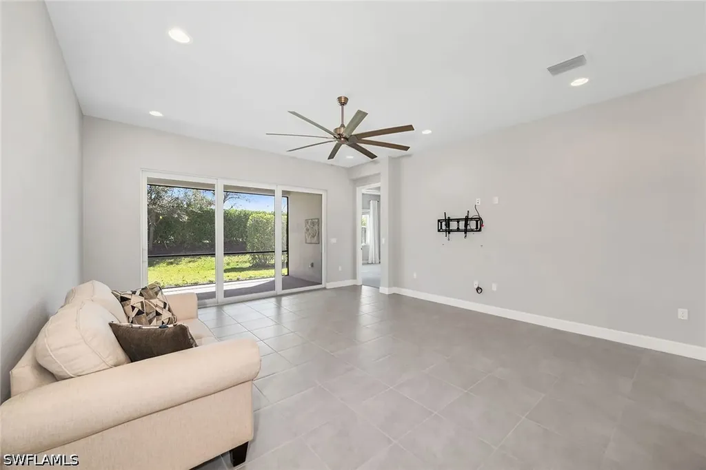 28616 Lobos Circle Bonita Springs FL 34135