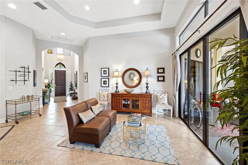 6513 Caldecott Drive Naples FL 34113