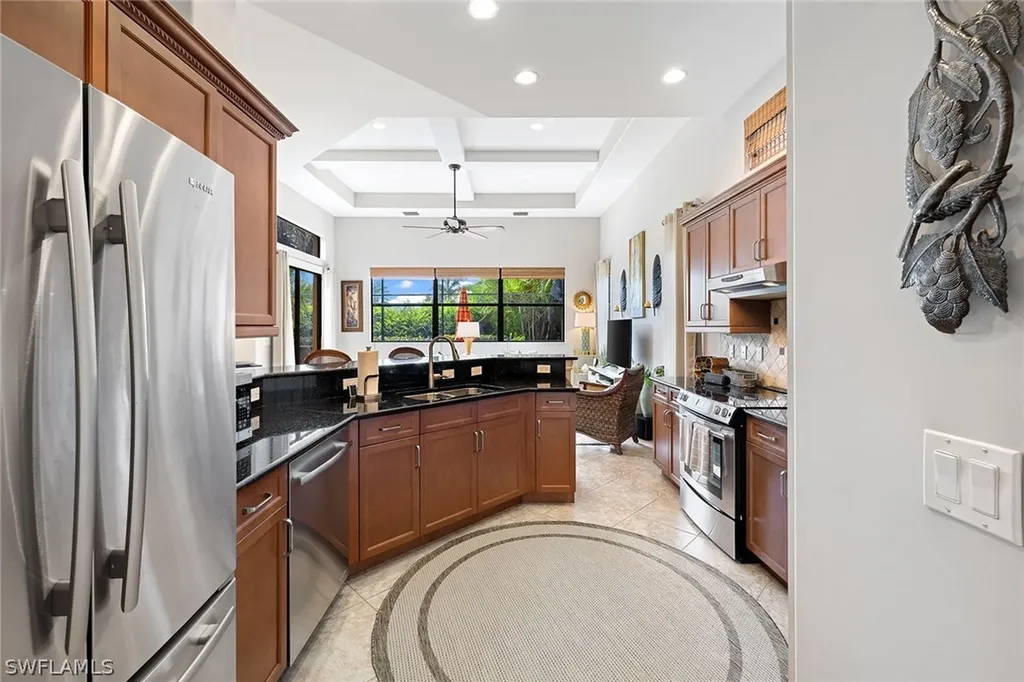 6513 Caldecott Drive Naples FL 34113
