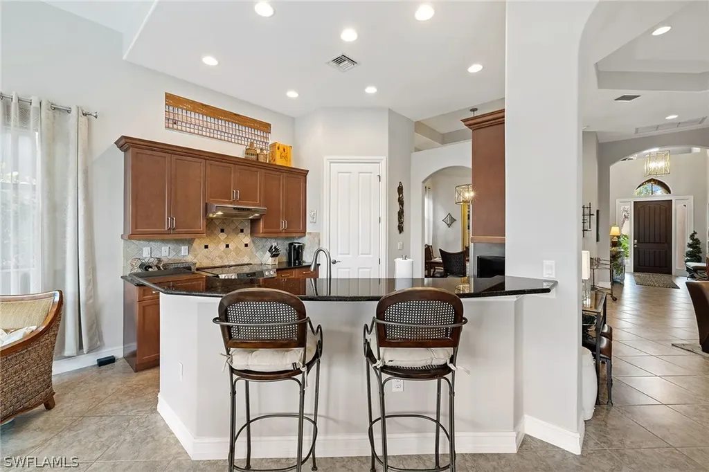 6513 Caldecott Drive Naples FL 34113