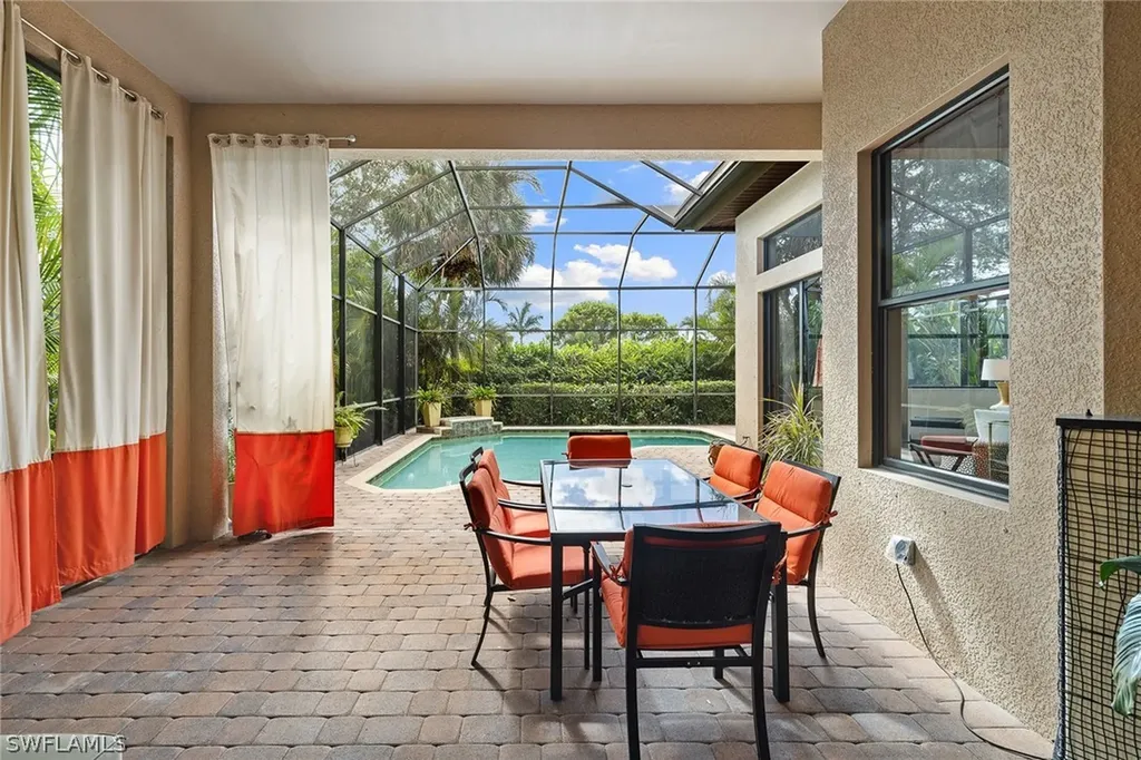 6513 Caldecott Drive Naples FL 34113