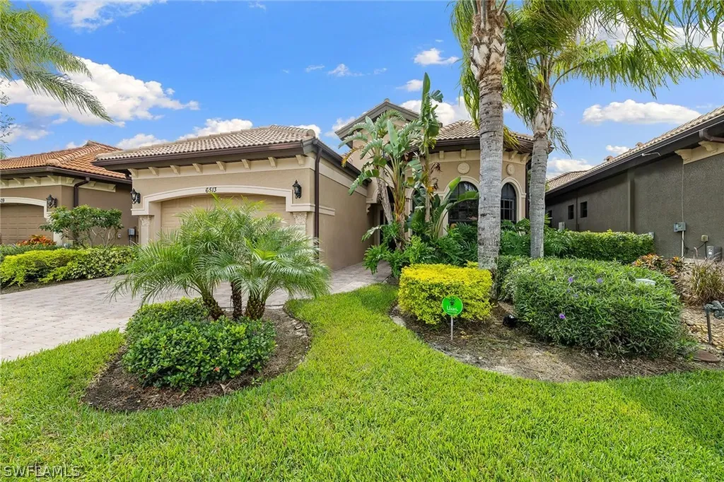 6513 Caldecott Drive Naples FL 34113