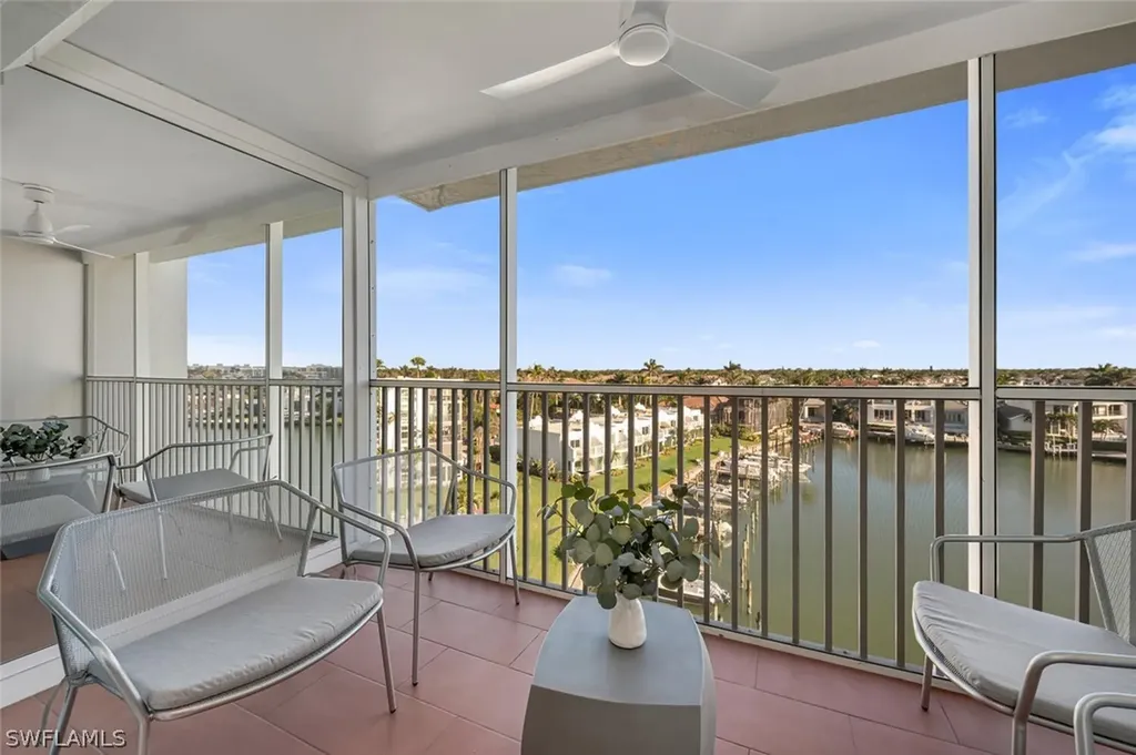 300 Park Shore Drive Naples FL 34103