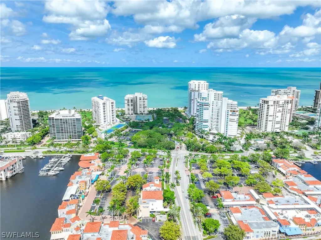 300 Park Shore Drive Naples FL 34103