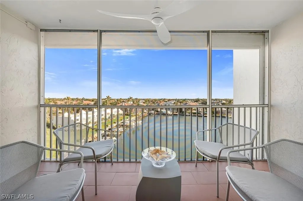 300 Park Shore Drive Naples FL 34103