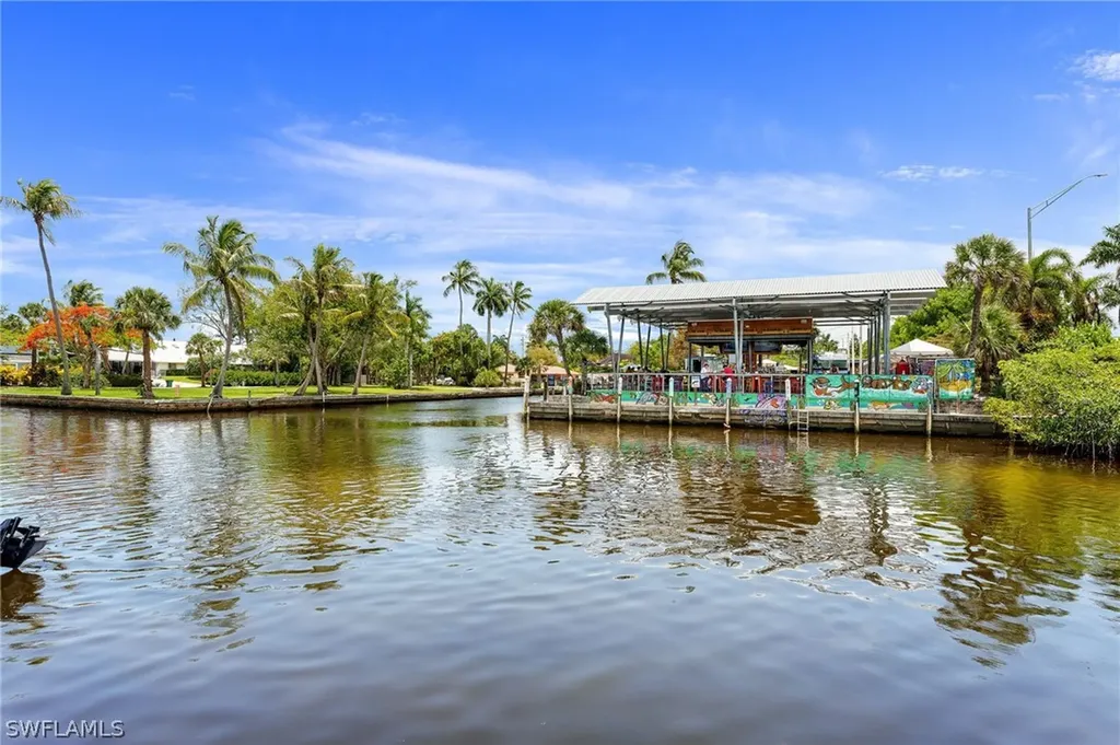 2649 Riverview Drive Naples FL 34112