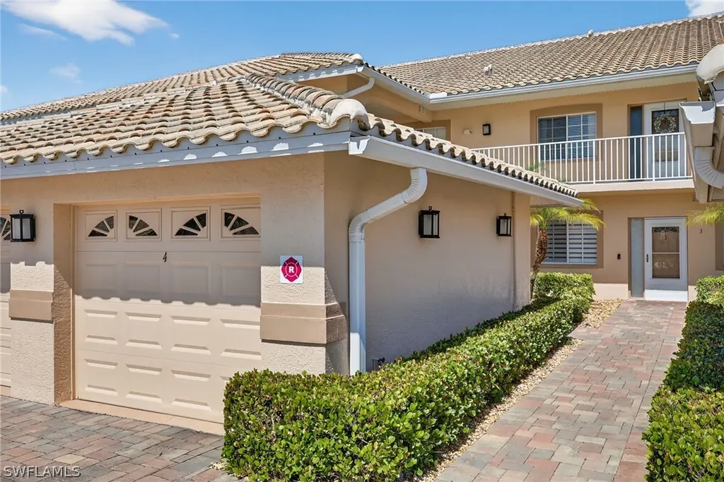 9009 Michael Circle Naples FL 34113