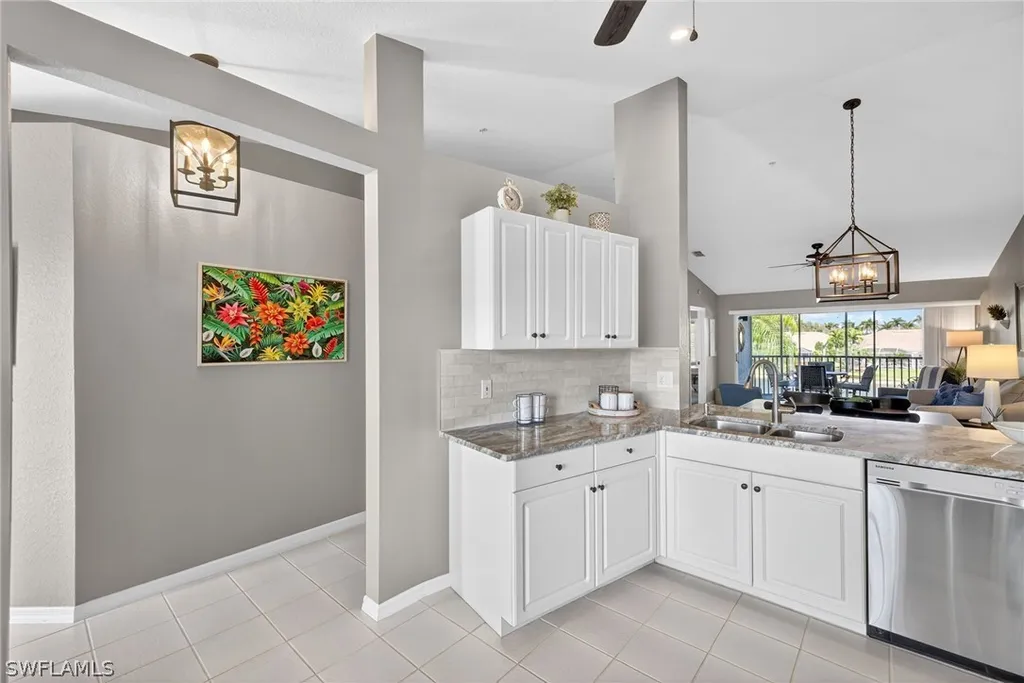 9009 Michael Circle Naples FL 34113
