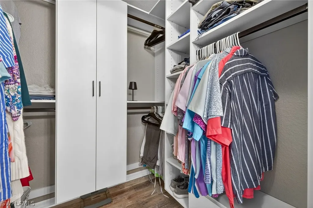 9009 Michael Circle Naples FL 34113