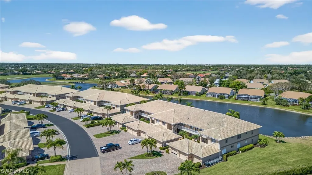 9009 Michael Circle Naples FL 34113