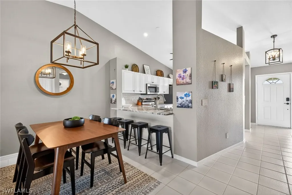 9009 Michael Circle Naples FL 34113