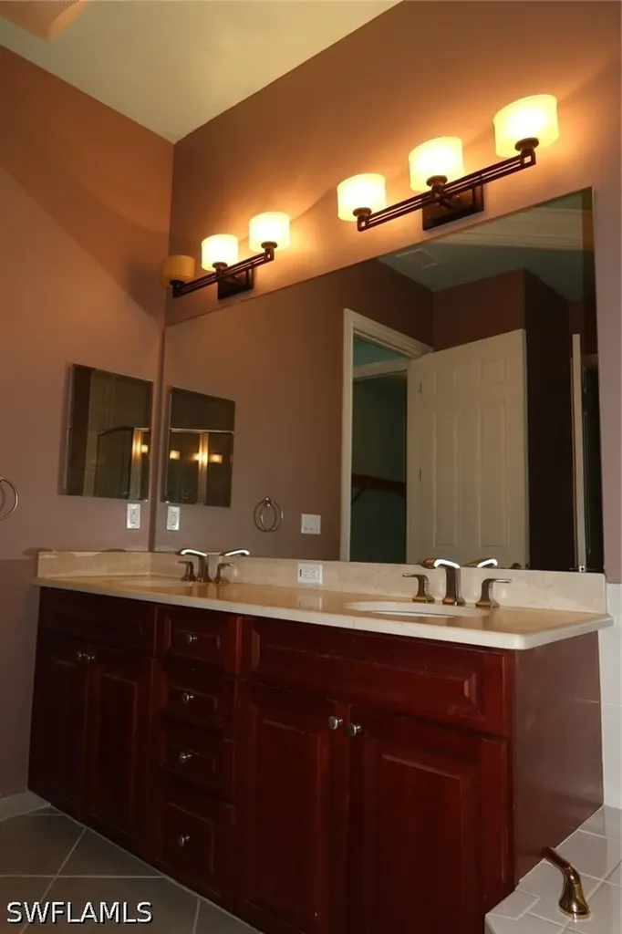 7168 Lemuria Circle Naples FL 34109
